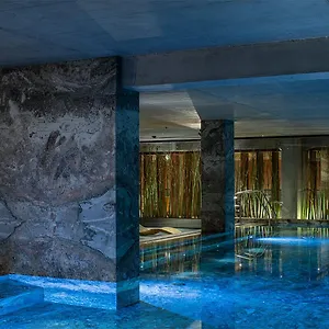 Hotel Warszawa מלון