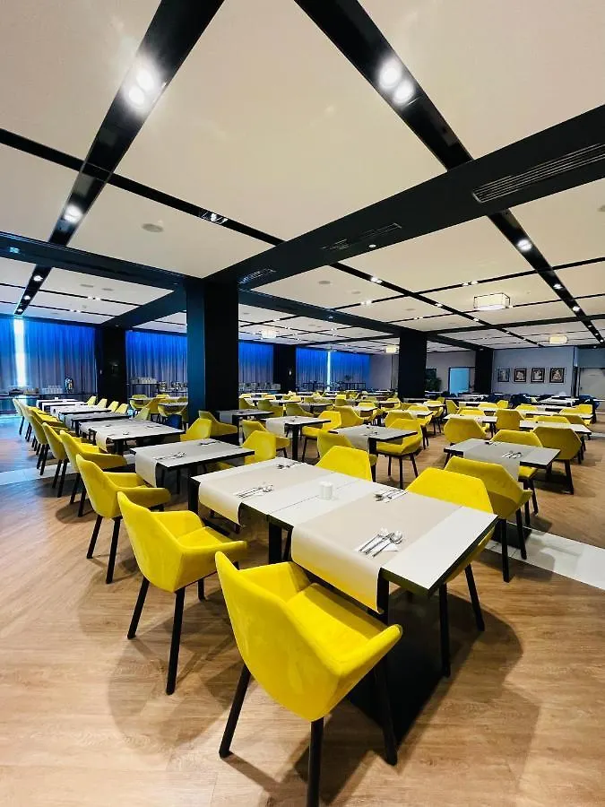 Arche Hotel Krakowska Varsavia 4*,
